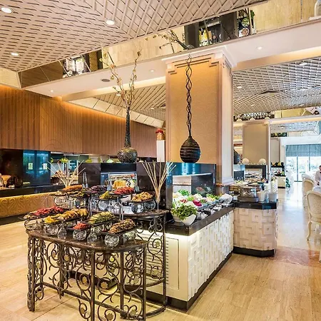 Medworld Health & Rehabilitation Center Rixos 5*
