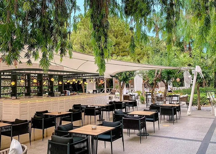 מלון Medworld Health & Rehabilitation Center Rixos